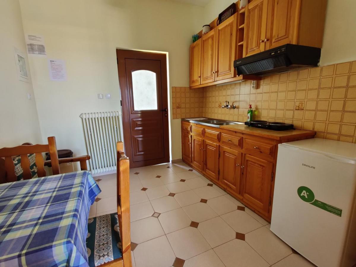 Maistreli Hotel Apartments Stoúpa Eksteriør billede