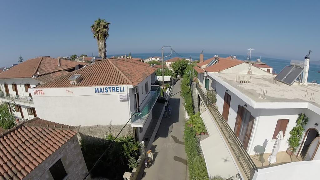 Maistreli Hotel Apartments Stoúpa Eksteriør billede